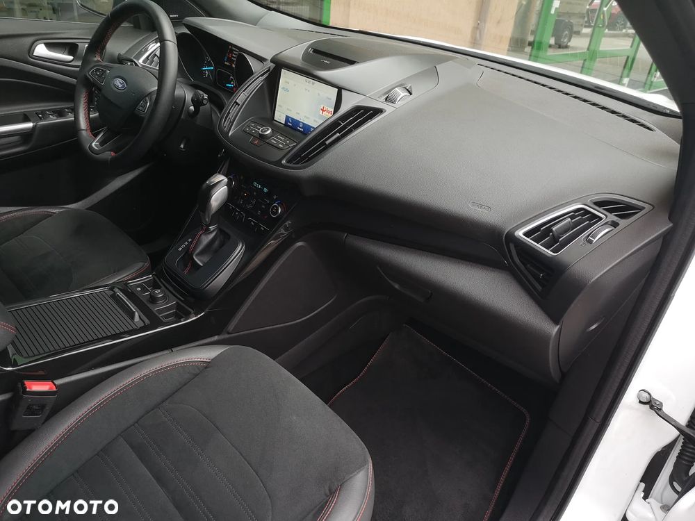 Ford Kuga 2.0 EcoBoost 4x4 ST-Line - 14