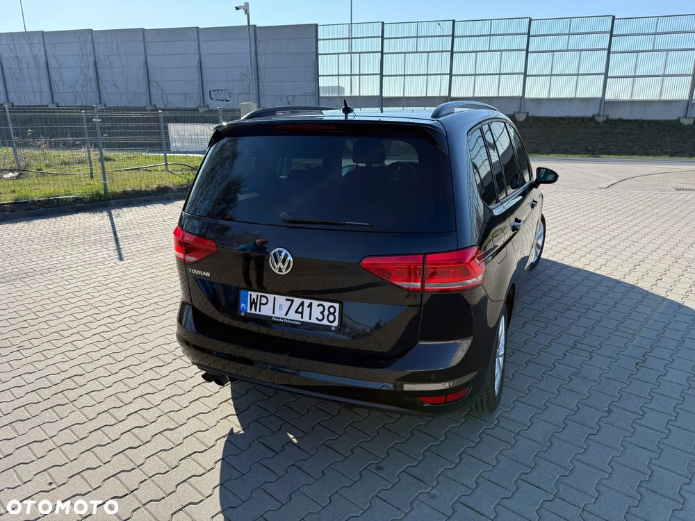 Volkswagen Touran 1.4 TSI BMT Comfortline - 4