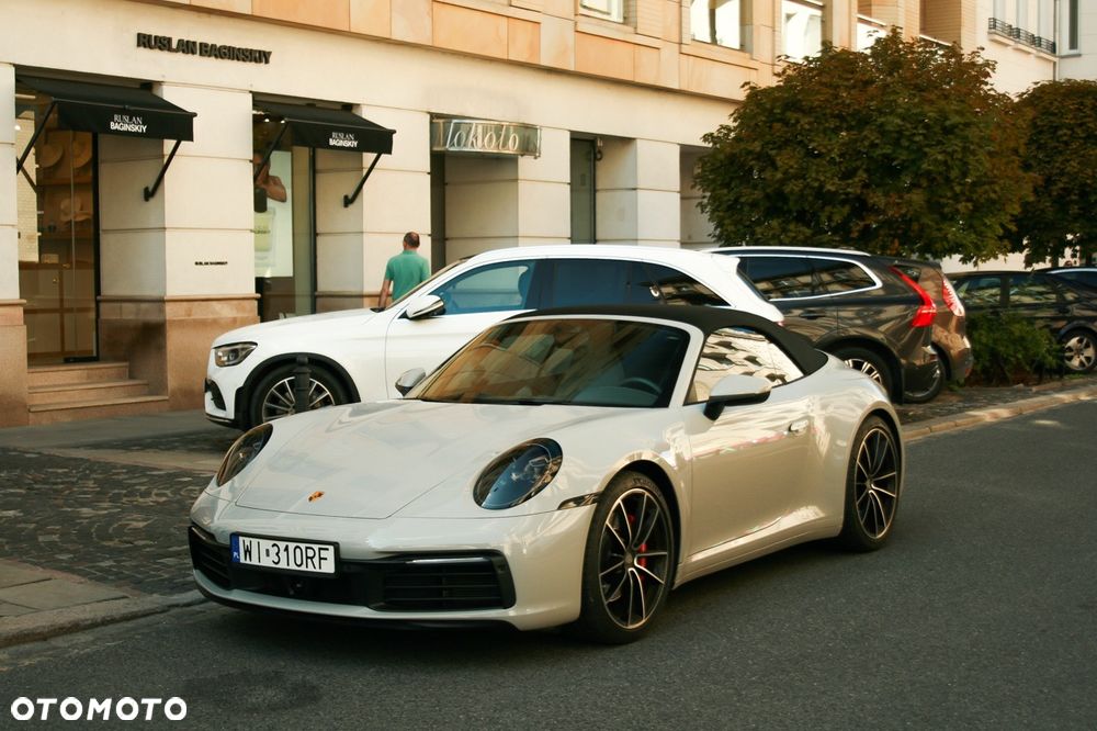 Porsche 911 Carrera 4S - 7