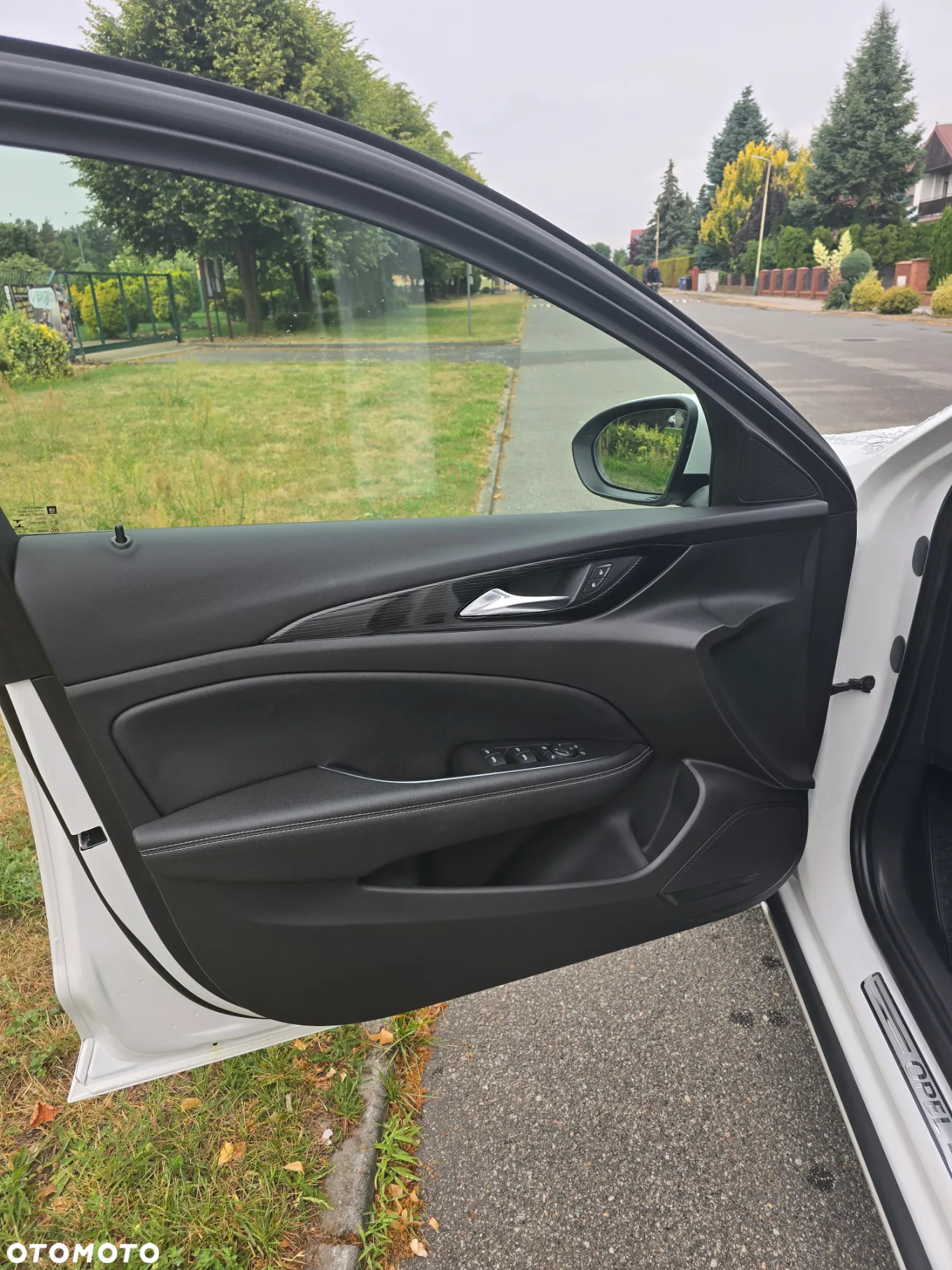 Opel Insignia - 15