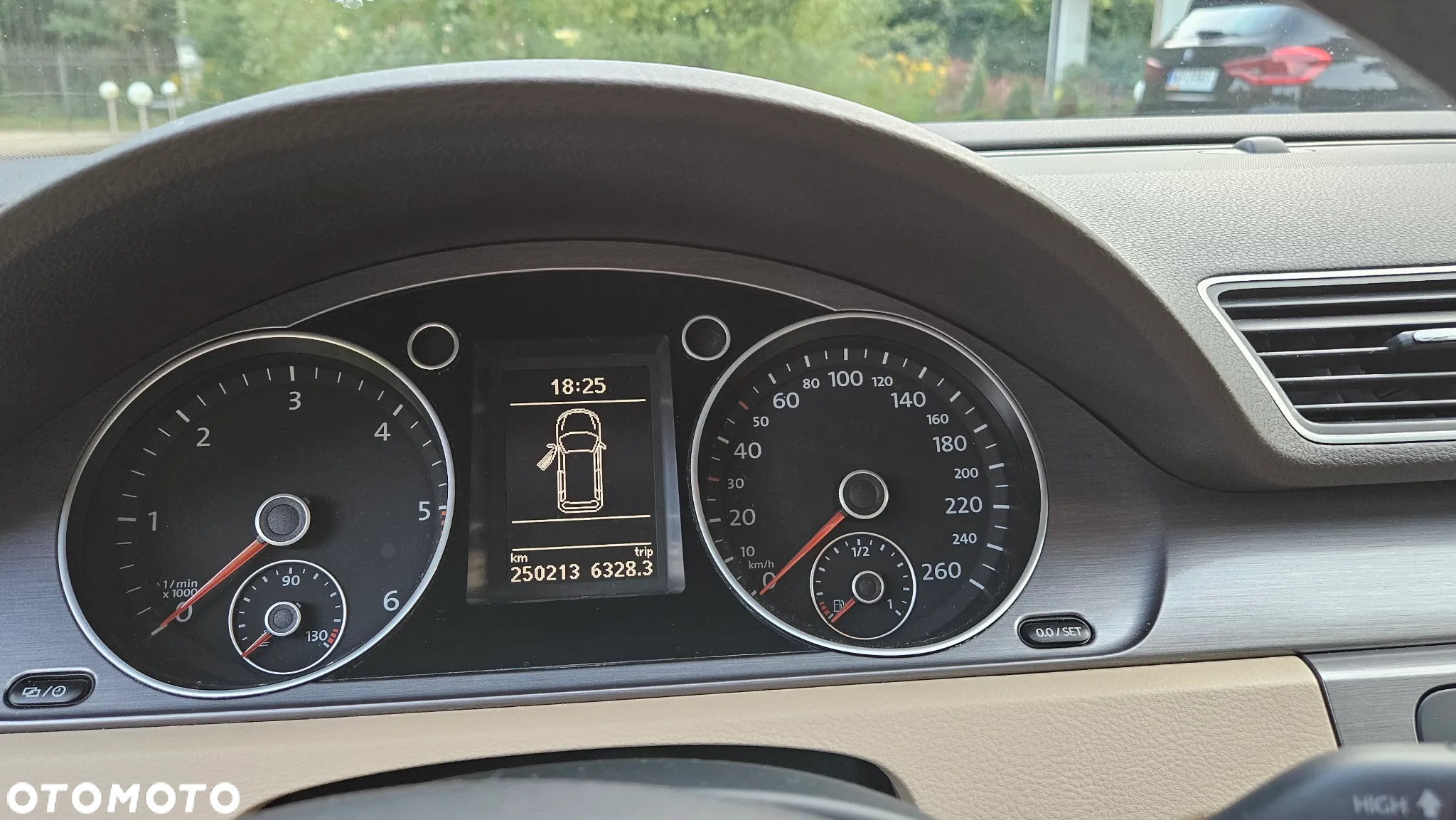Volkswagen Passat 2.0 TDI Comfortline DSG - 5