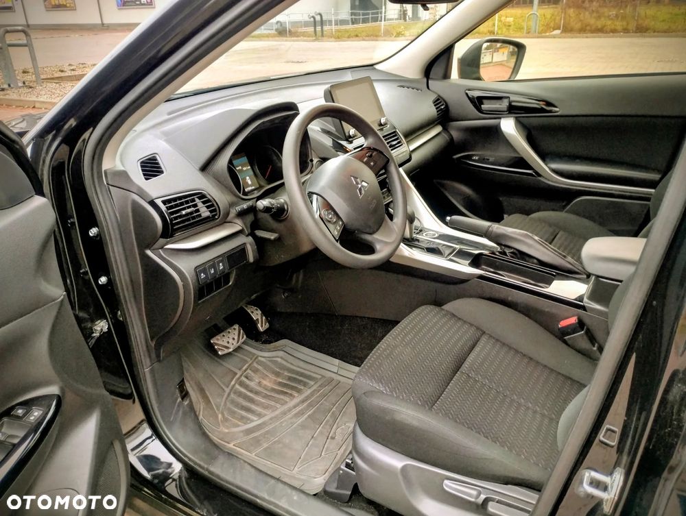 Mitsubishi Eclipse Cross - 8