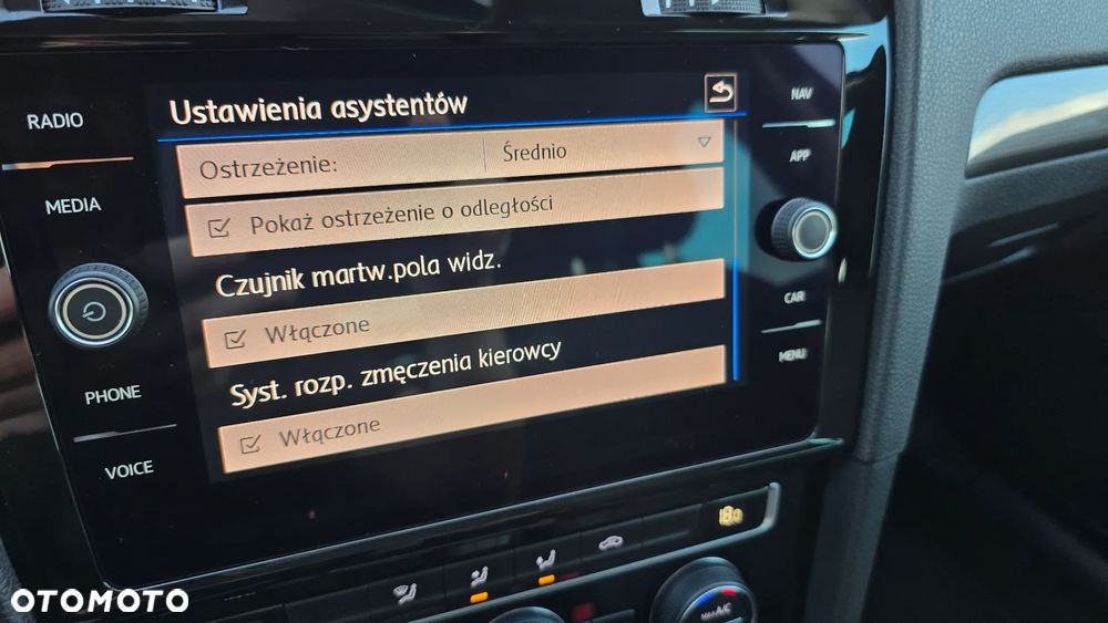 Volkswagen Golf 1.4 TSI (BlueMotion Technology) Highline - 22
