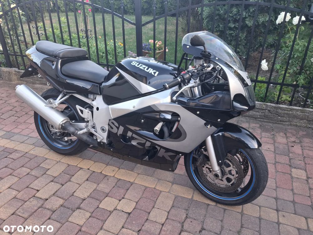 Suzuki GSX-R - 3