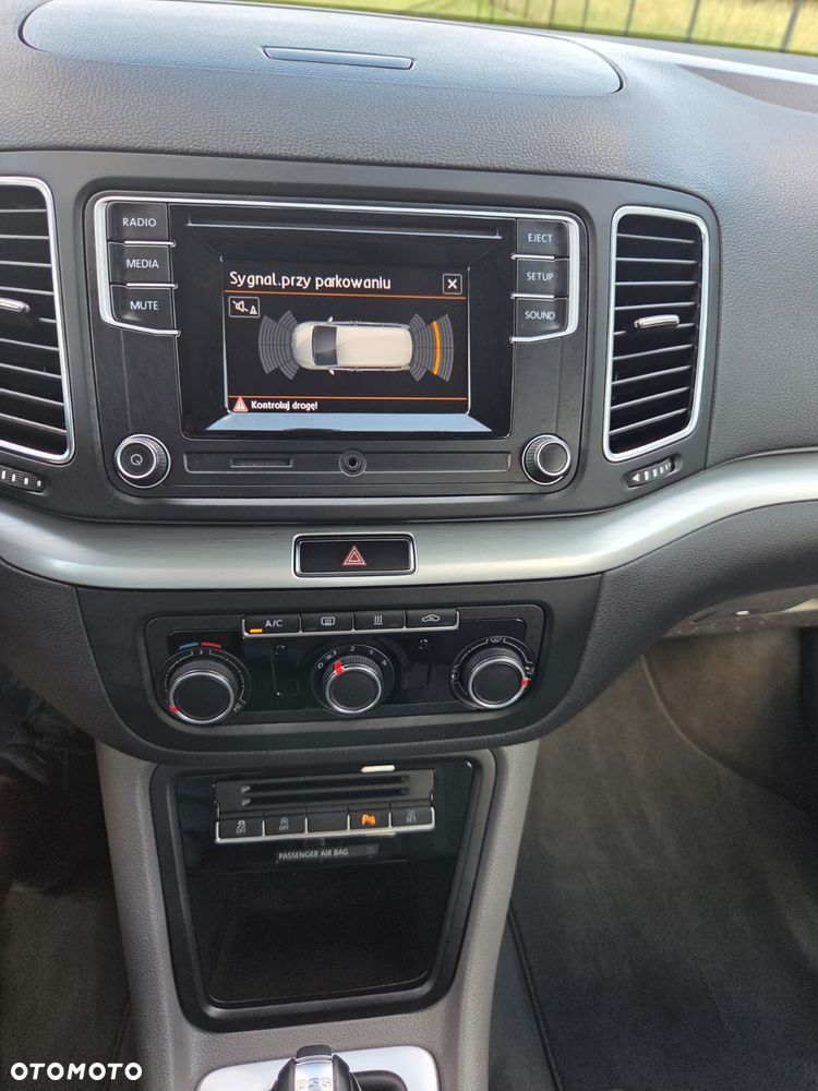 Volkswagen Sharan - 14
