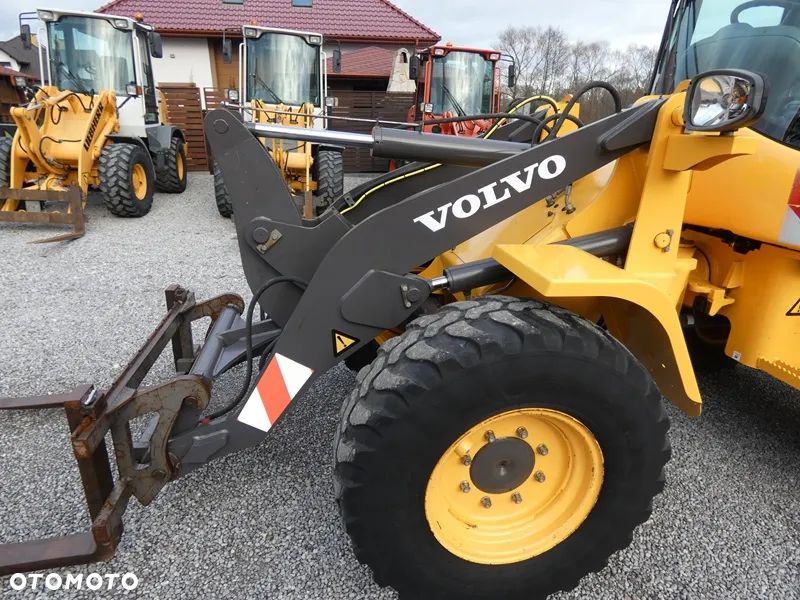 Volvo L30G Z Niemiec / 5.774mtg / kilka sztuk / - 19