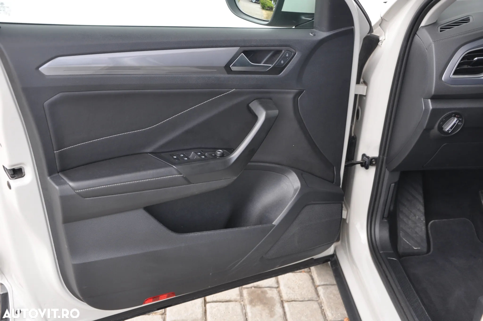 Volkswagen T-ROC 2.0 TDI DSG Style - 9