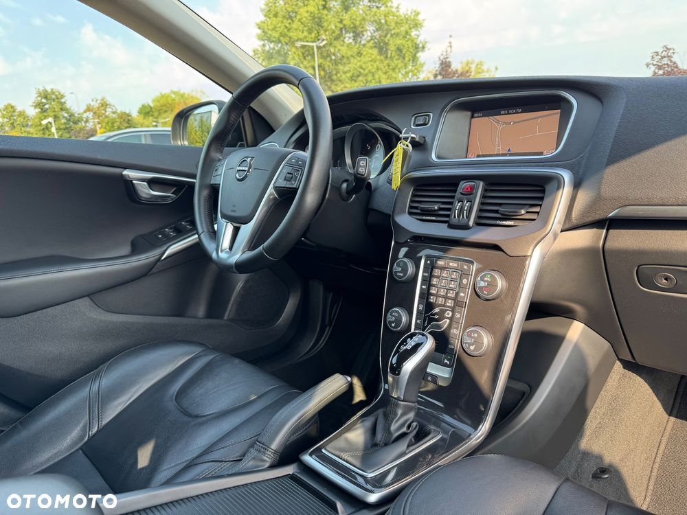 Volvo V40 D3 Drive-E Momentum - 34