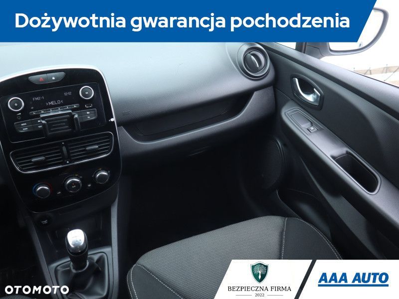 Renault Clio - 10
