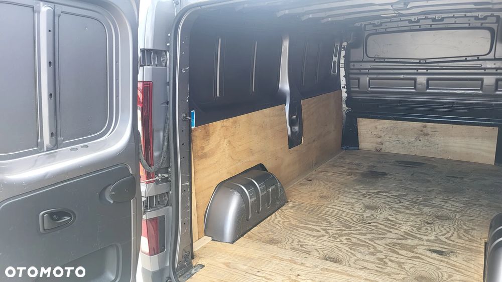 Renault Trafic - 21