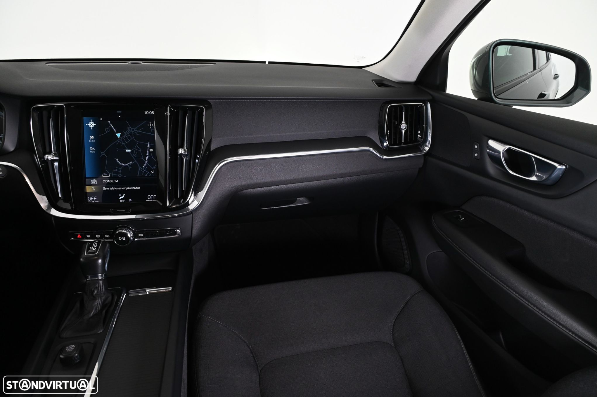 Volvo V60 2.0 D3 Momentum Geartronic - 15