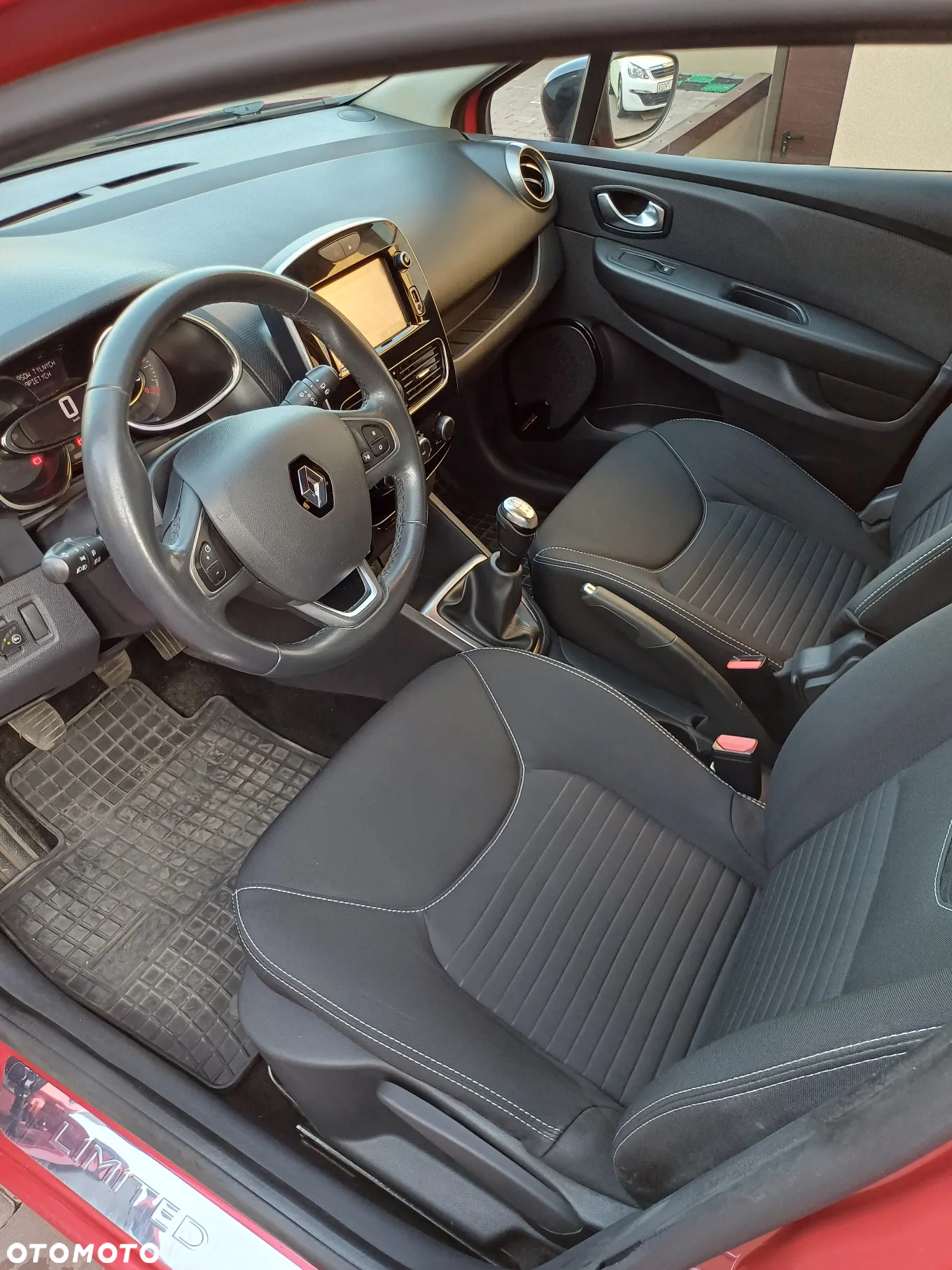 Renault Clio 1.2 16V Limited - 6