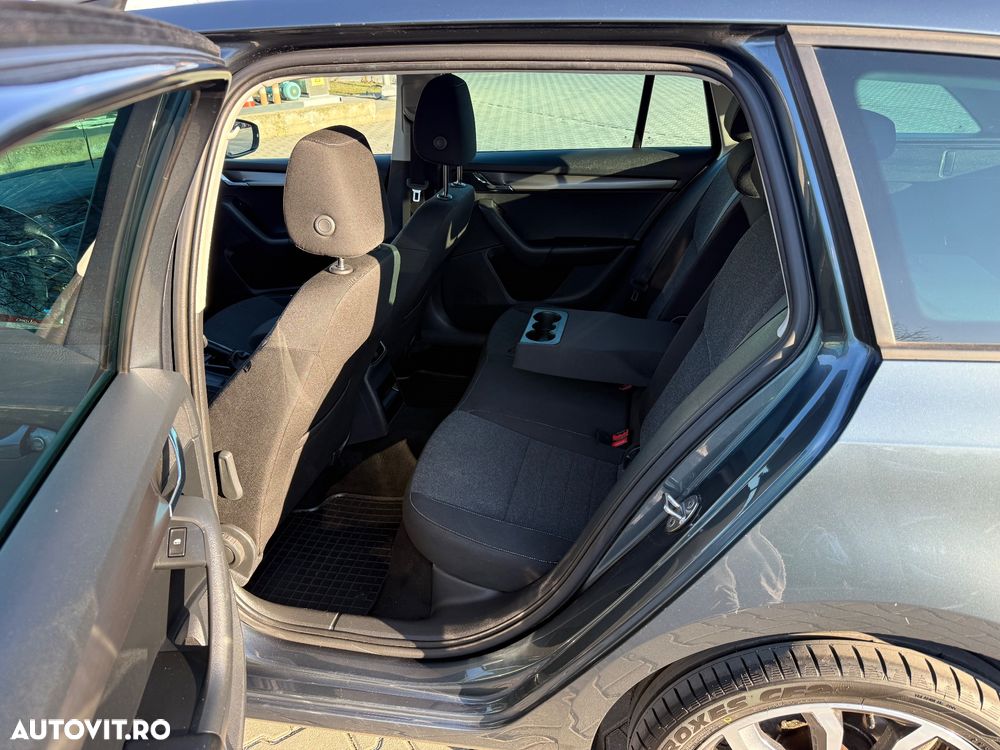 Skoda Octavia 2.0 TDI DSG Soleil - 13