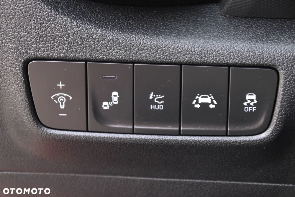 Hyundai Kona 1.6 T-GDI DCT 4WD Premium - 26
