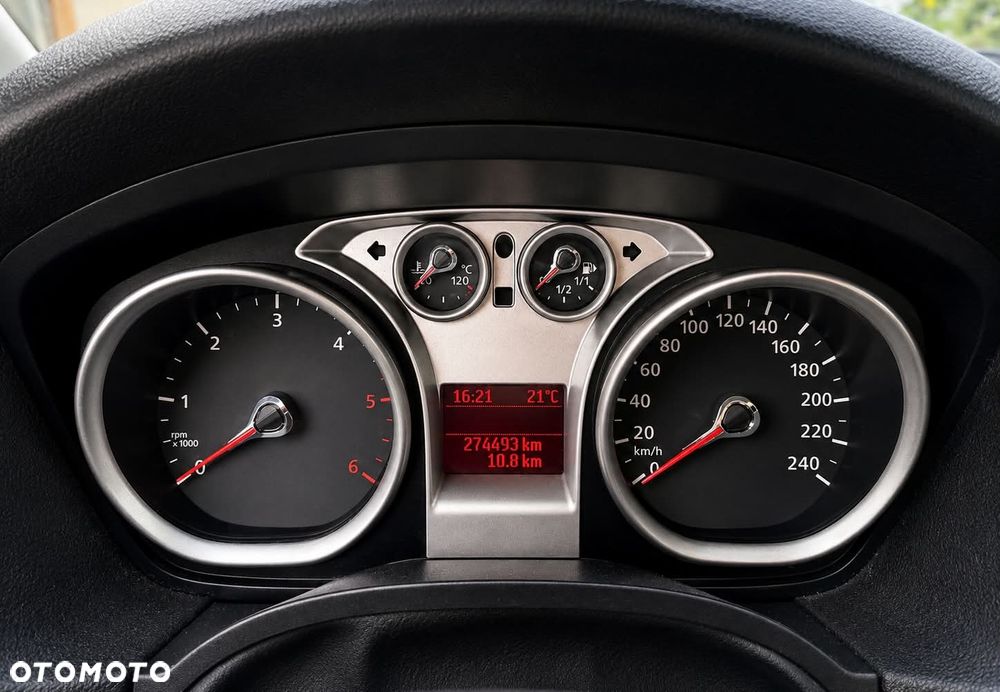 Ford C-Max 2010 photo 4