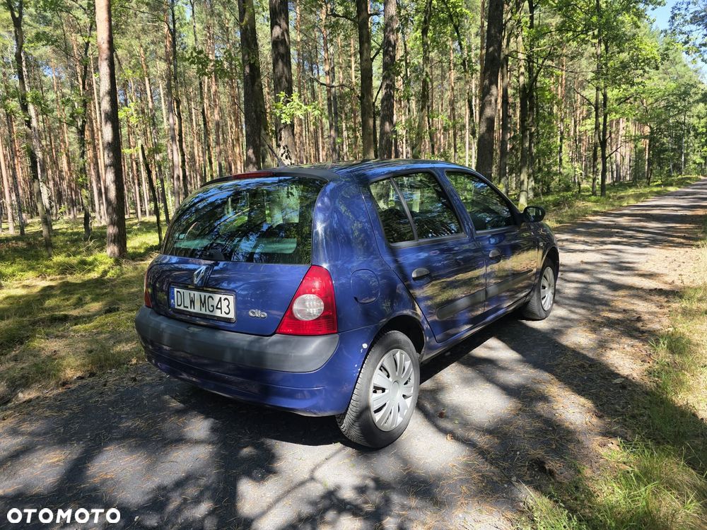 Renault Clio - 6