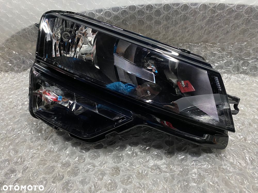 LAMPA PRAWA ZWYKŁA H7 LED SKODA KAROQ 57B 57B941016A - 1