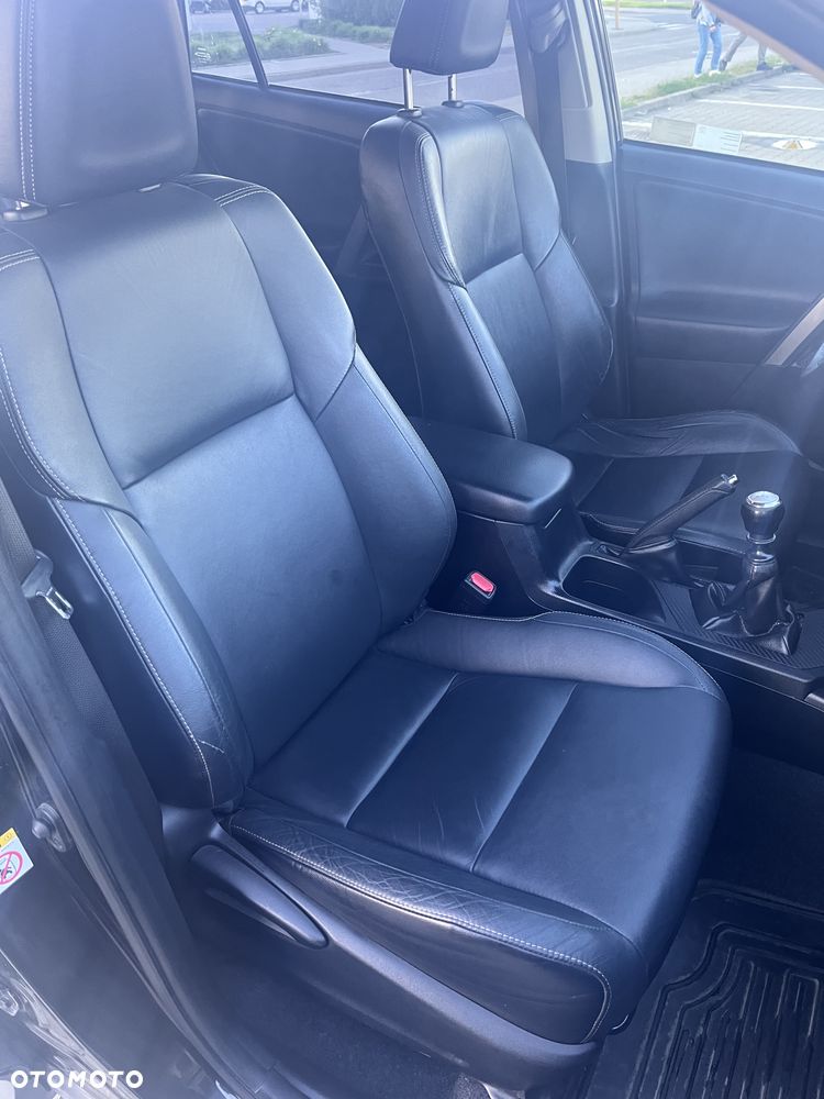 Toyota RAV4 2.2 D-4D Prestige - 16