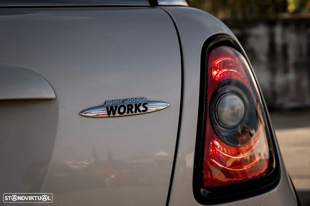MINI 3 Portas John Cooper Works - 19