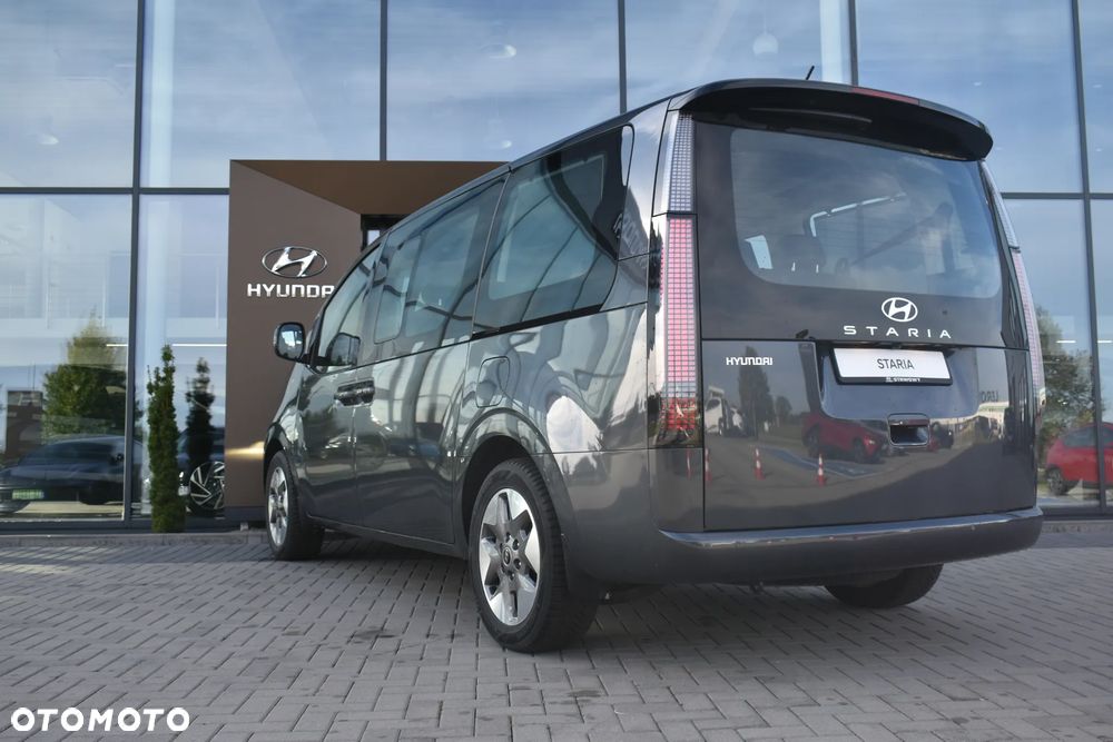 Hyundai Staria 2024 photo 4