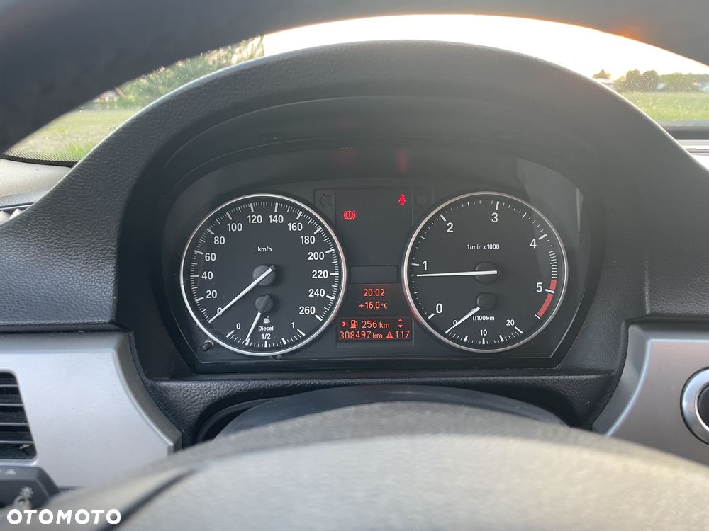 BMW Seria 3 - 26