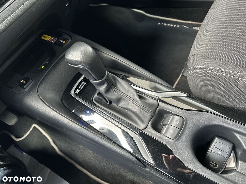 Toyota Corolla 1.8 Hybrid Comfort - 18