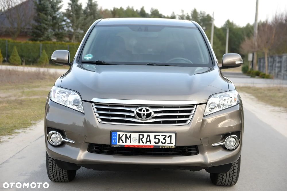 Toyota RAV4 - 12