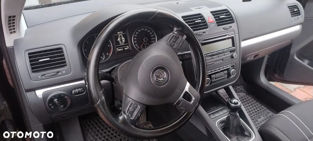 Volkswagen Jetta 1.6 TDI Comfortline - 15