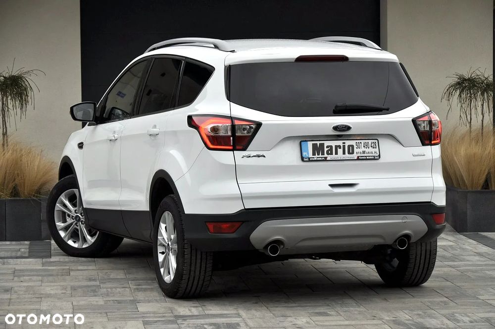 Ford Kuga 1.5 EcoBoost 2x4 Titanium - 6