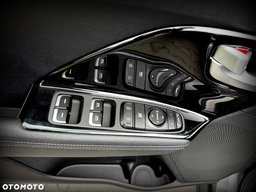 Kia Niro 1.6 GDI 2WD Edition 7 - 32