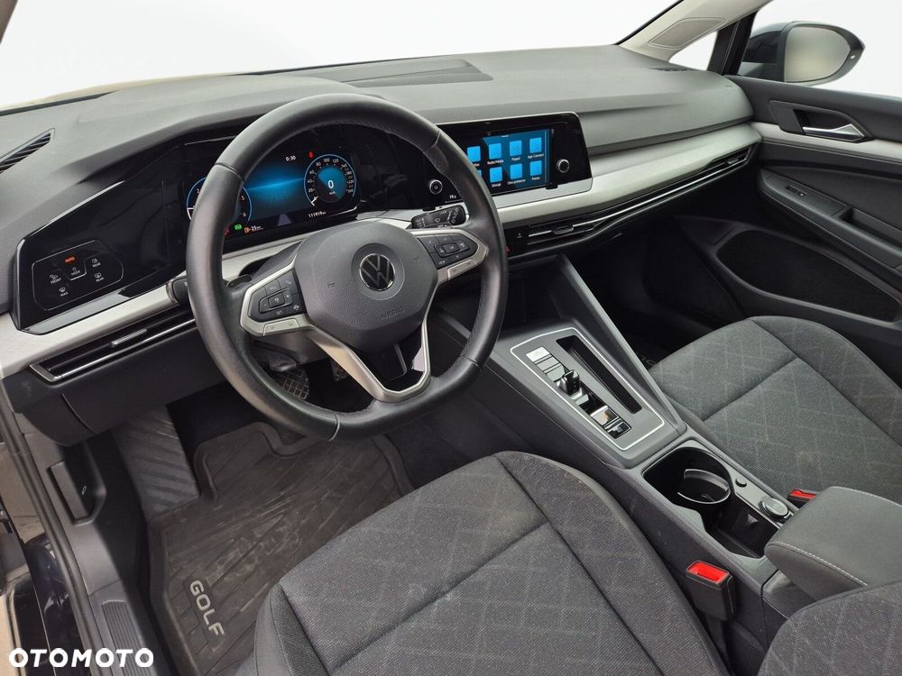 Volkswagen Golf - 11