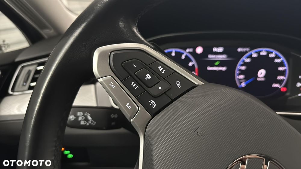 Volkswagen Passat 1.5 TSI EVO Business DSG - 26