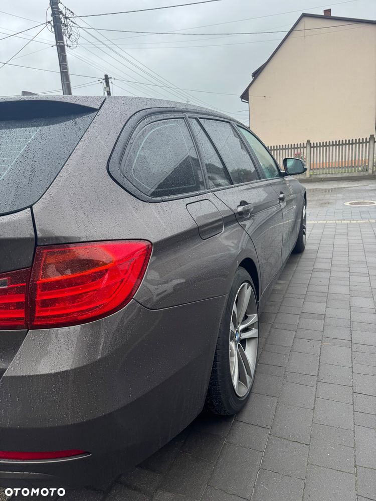 BMW Seria 3 316d Sport Line - 3