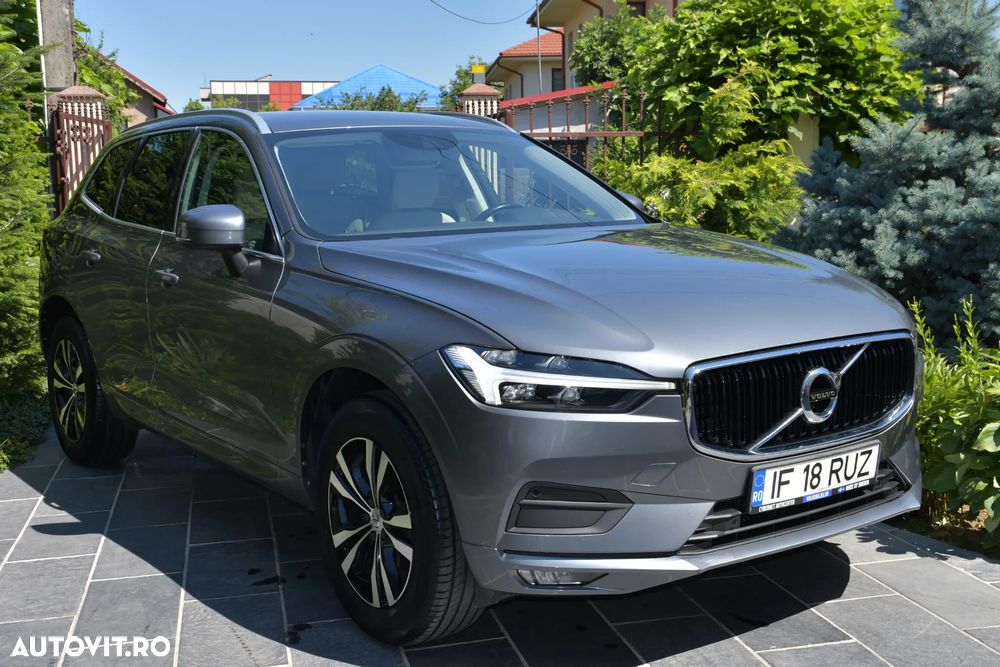 Volvo XC 60 B4 MHEV AT8 AWD Momentum Pro - 9