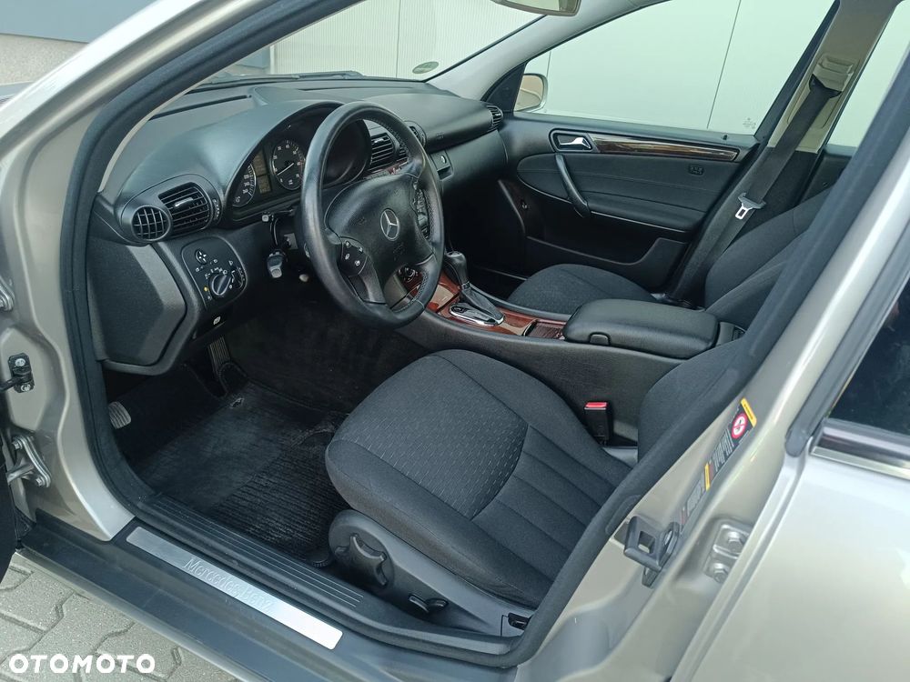 Mercedes-Benz Klasa C 200 Kompressor Automatik Elegance - 35