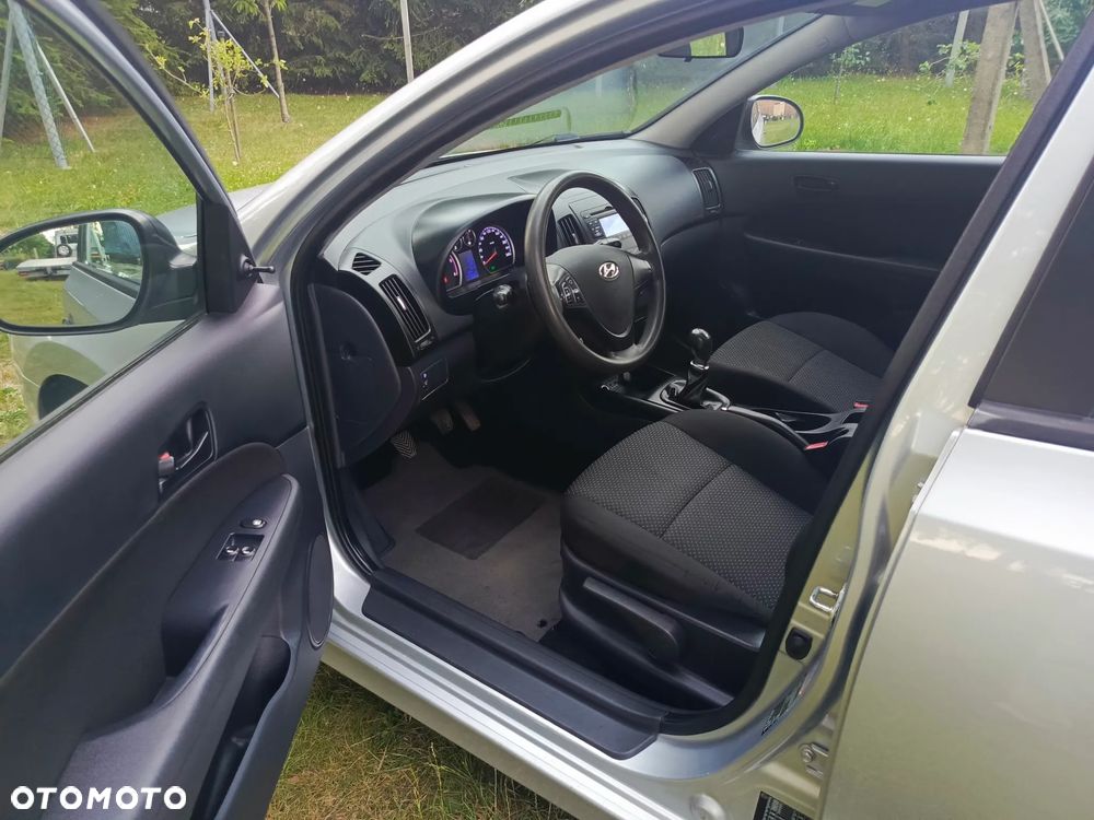 Hyundai i30 1.6 CRDi Comfort - 26
