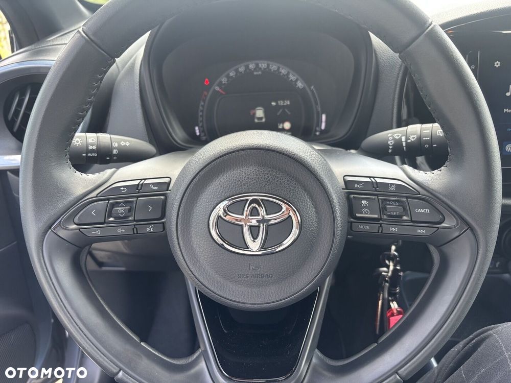 Toyota Aygo X 1.0 VVT-i Style CVT - 13