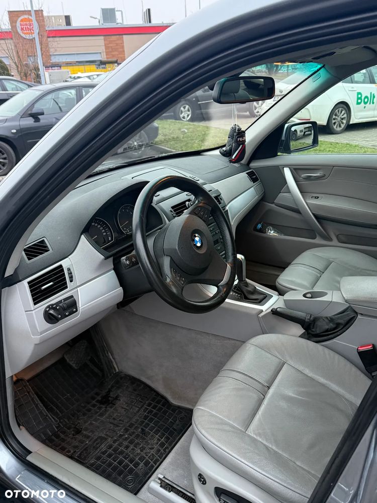 BMW X3 2.5si - 21