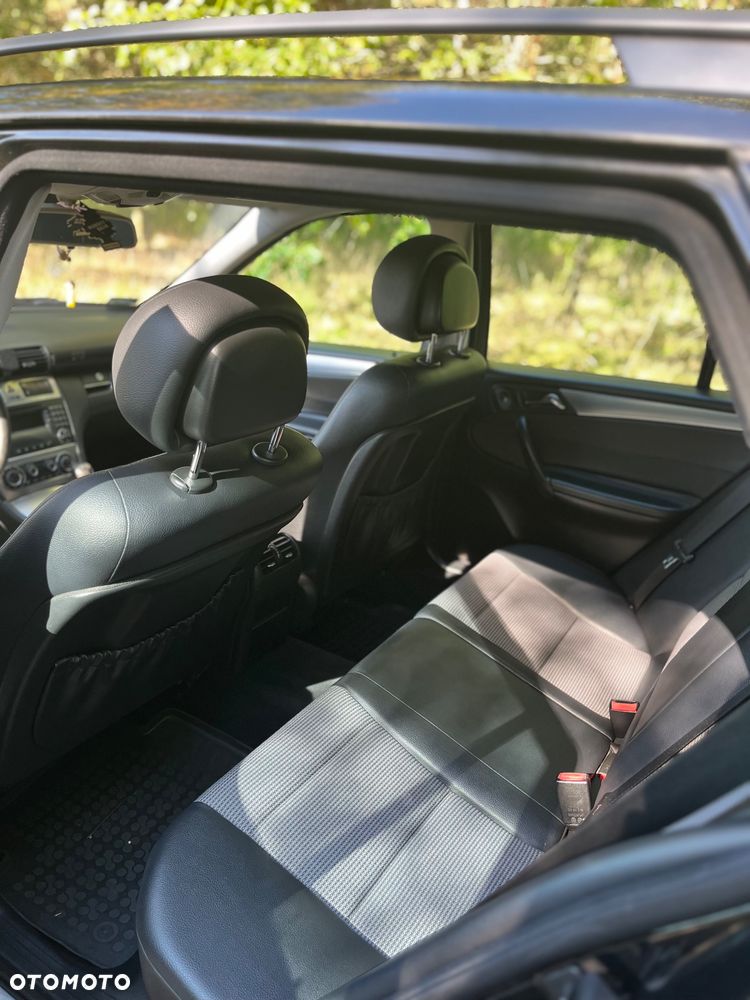 Mercedes-Benz Klasa C 220 T CDI Avantgarde - 9