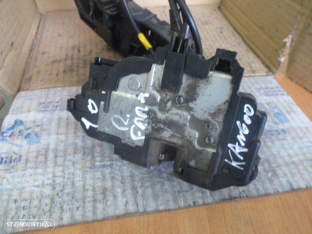 Fecho 8200497590 RENAULT KANGOO 2010 FD ELETRICO - 2