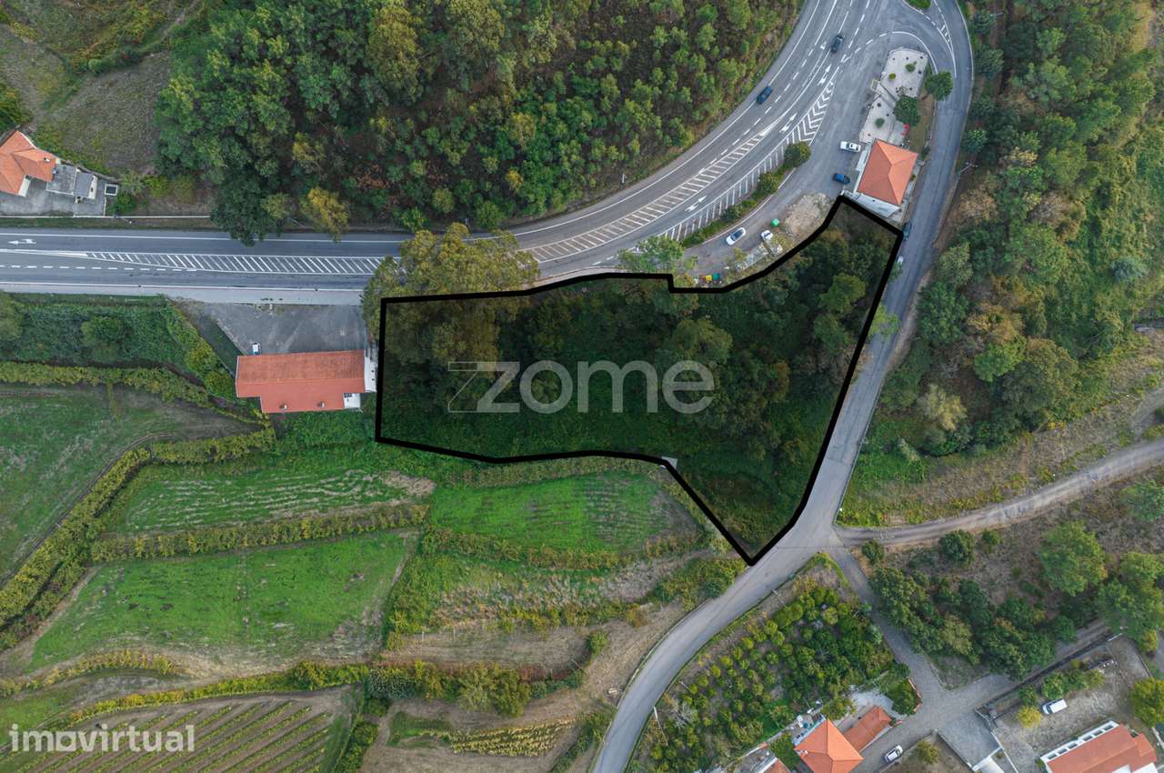 Terreno para construção em Astromil