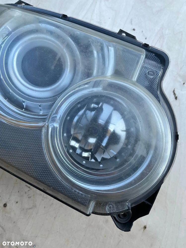 Lampa przednia przód prawa Xenon XBC501382 RHD Range Rover L322 LM Vogue Lift 2005-09 - 4