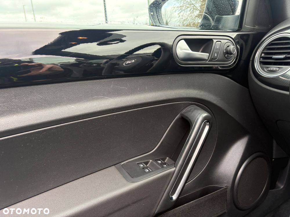 Volkswagen Beetle 1.4 TSI Blue Motion Technologie Design - 20