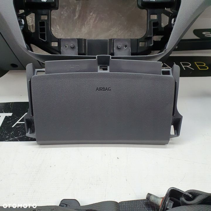 HYUNDAI IONIQ PRZED LIFT DESKA ROZDZIELCZA KONSOLA KOKPIT PULPIT PODUSZKI AIRBAG AIR BAG PASY KIT SET - 8