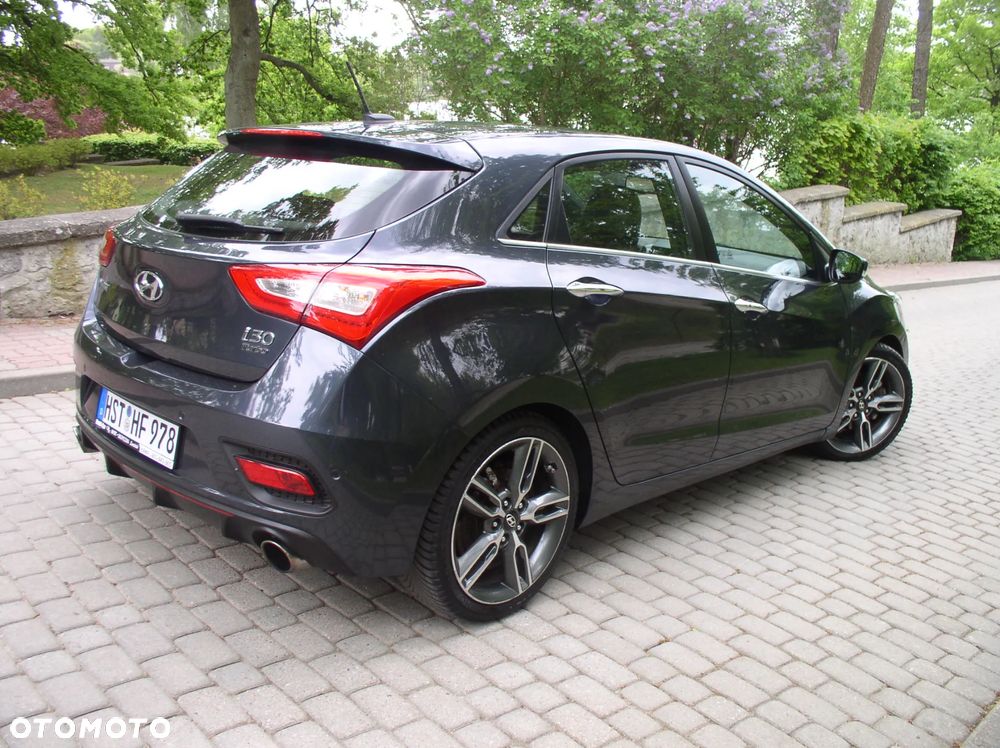 Hyundai i30 1.6 GDI Turbo Luxury - 36