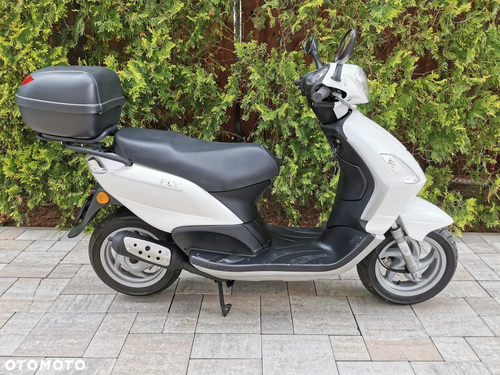 Piaggio FLY - 2
