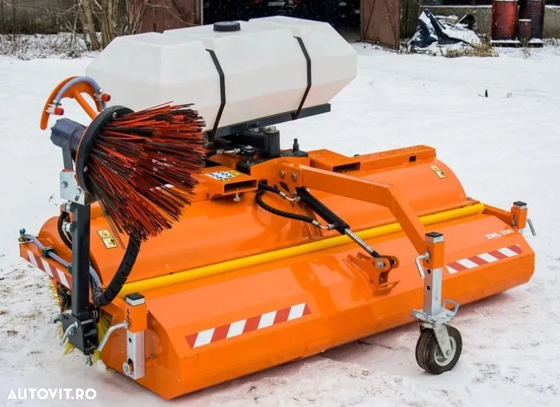 Perie asfalt cu colector si sistem stropire 240 cm - 7