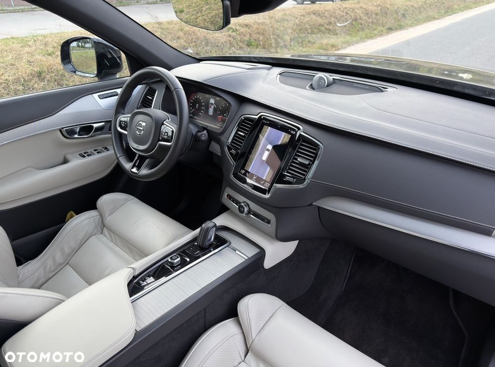 Volvo XC 90 T8 AWD Twin Engine Geartronic RDesign - 37