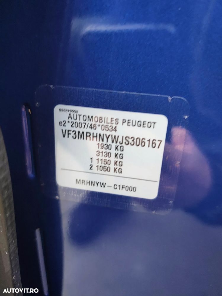 Peugeot 3008 PureTech 130 Stop & Start GPF EAT8 Allure - 8