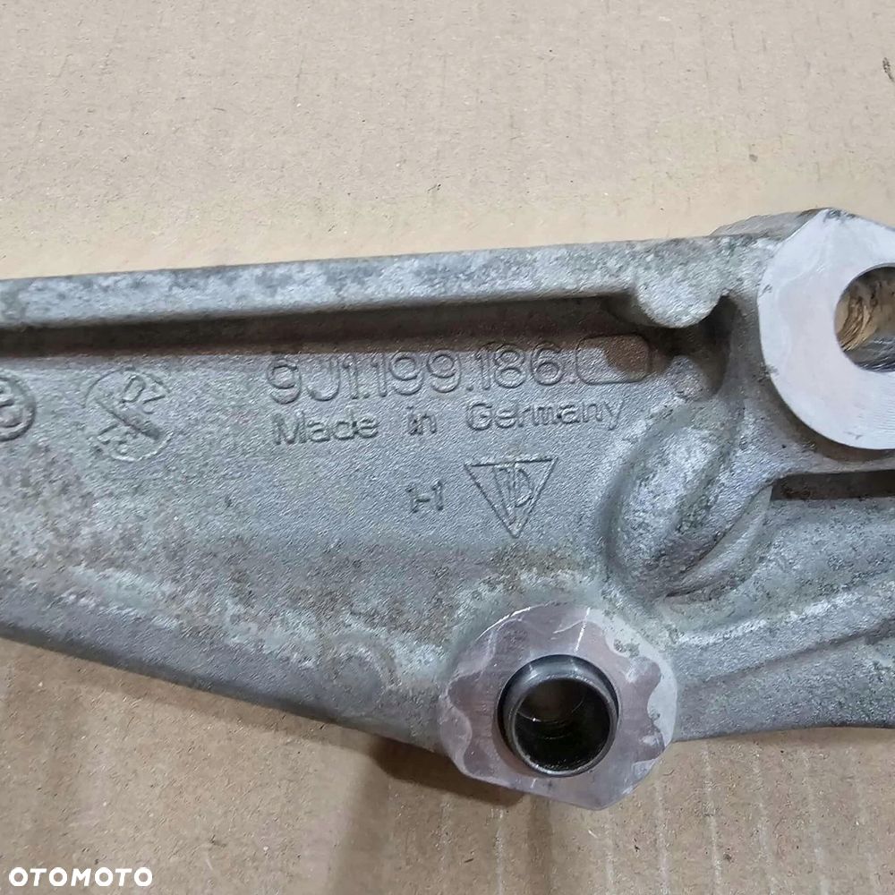 porsche taycan 9j1 poduszka łapa wspornik mocowanie silnika - 3